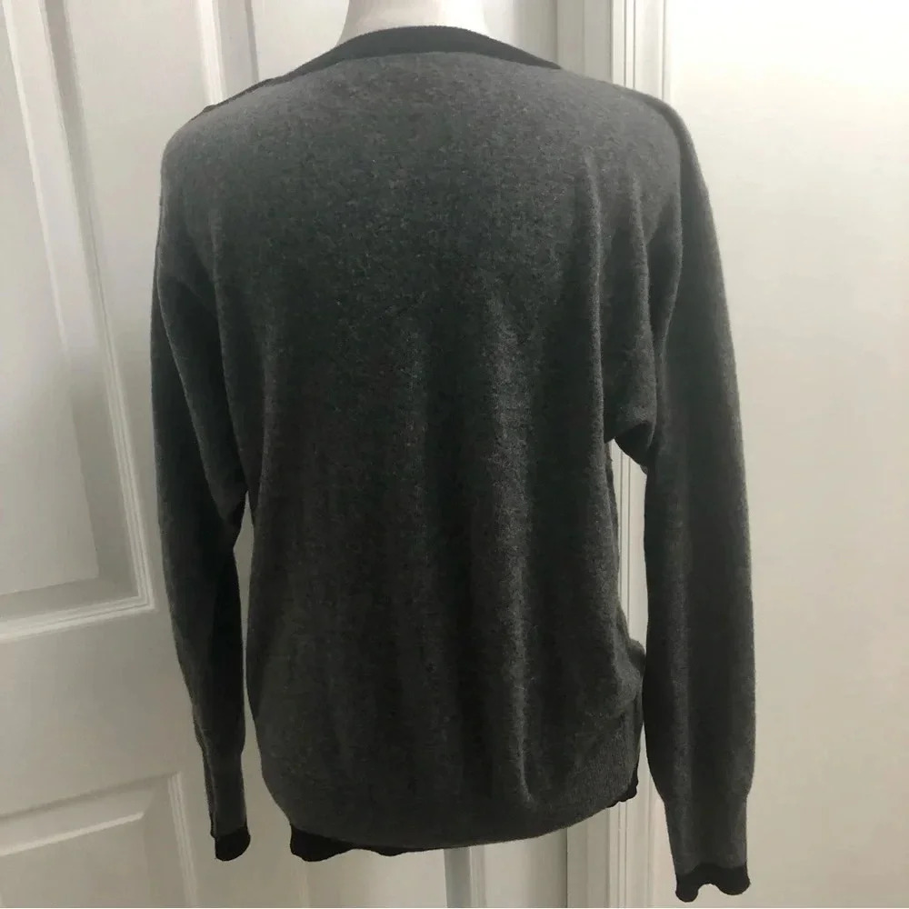 Gloria Sachs 100% Cashmere Vintage Button Crewneck Sweater Medium - Picture 8 of 9